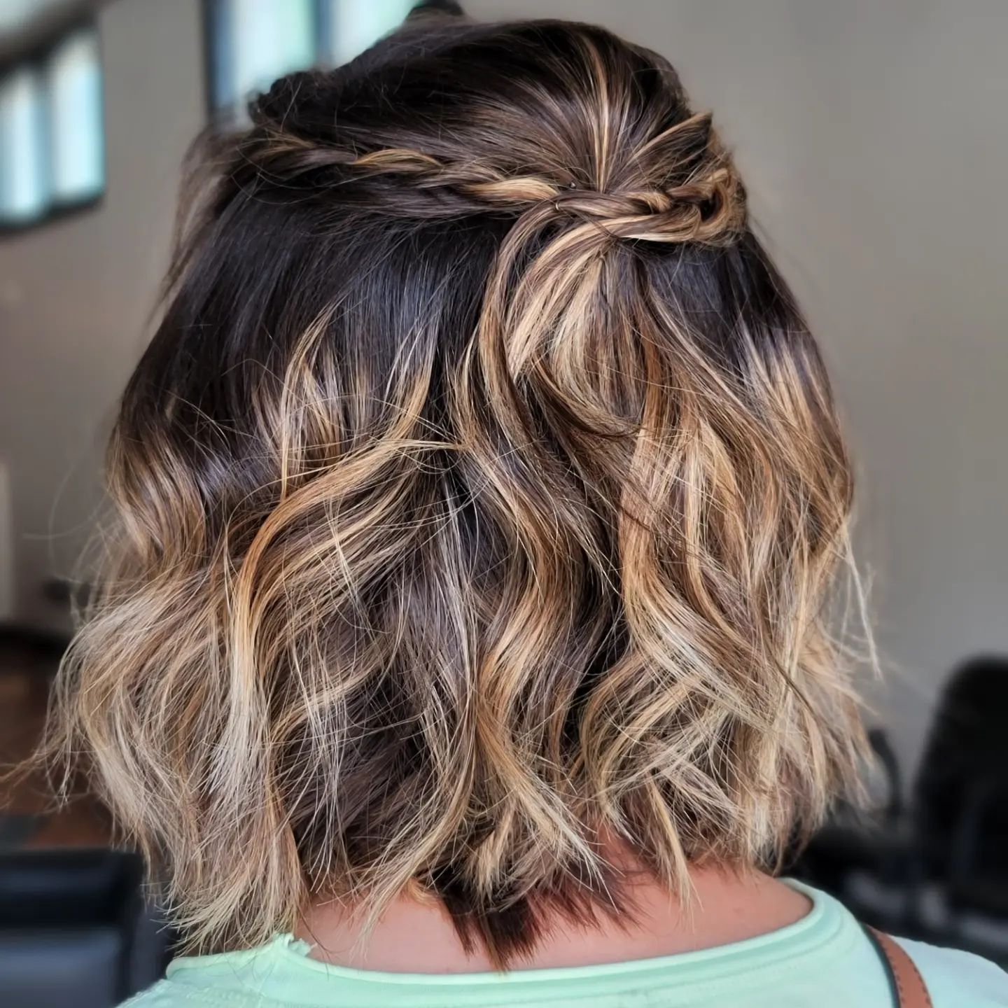 Half-Up Twists for Balayage Bob